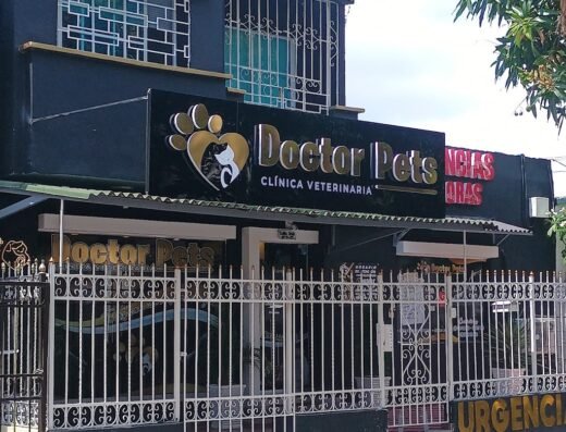 CLINICA VETERINARIA DOCTOR-PETS / 24 HRS