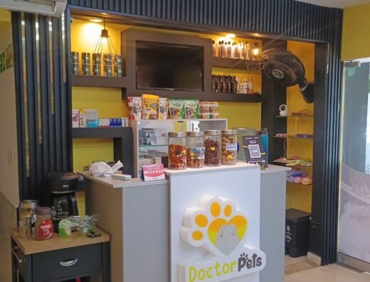 CLINICA VETERINARIA DOCTOR-PETS / 24 HRS